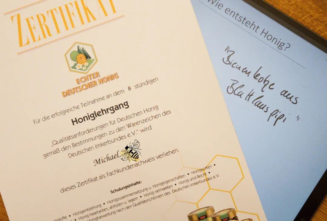 Honig: Läuse-Pipi und Bienen-Kotze