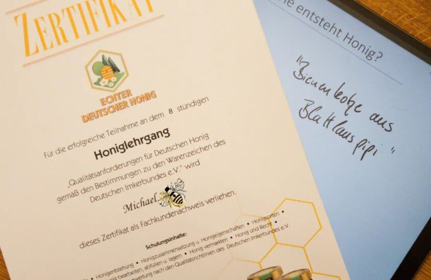 Honig: Läuse-Pipi und Bienen-Kotze